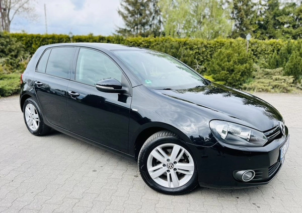 Volkswagen Golf cena 26900 przebieg: 152000, rok produkcji 2012 z Garwolin małe 379